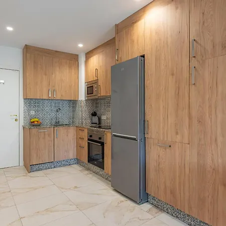 With Sea Views, Pool, Parking And Tennis Court * Μαρμπέλλα