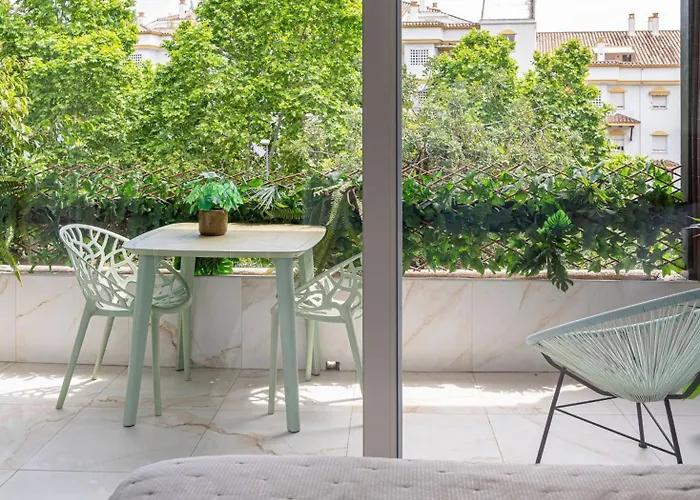 With Sea Views, Pool, Parking And Tennis Court Daire Marbella