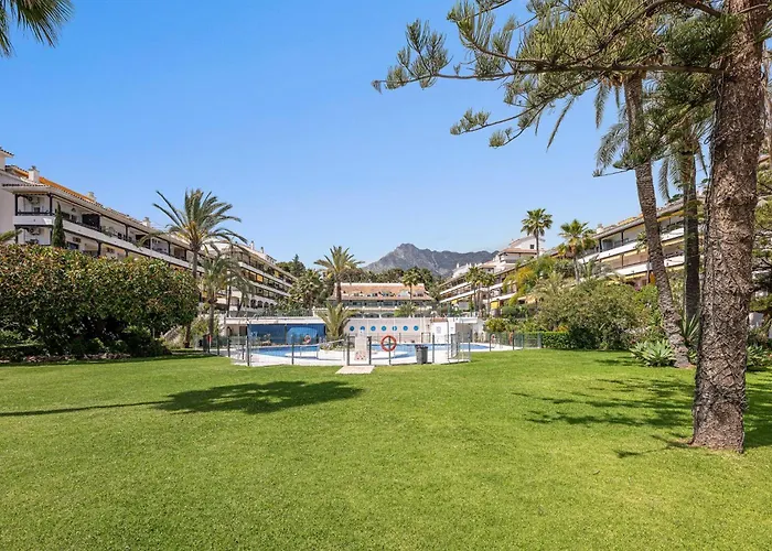 Daire With Sea Views, Pool, Parking And Tennis Court *