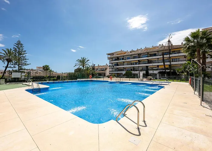 With Sea Views, Pool, Parking And Tennis Court Marbella