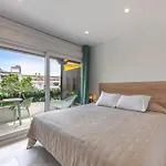 With Sea Views, Pool, Parking And Tennis Court * Marbella