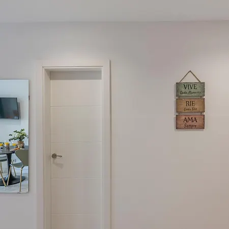 With Sea Views, Pool, Parking And Tennis Court Appartement *
