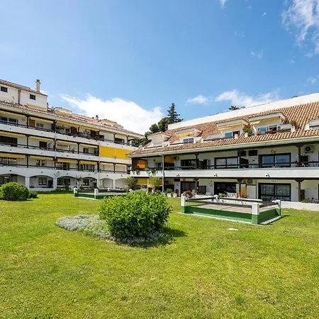 Apartmán With Sea Views, Pool, Parking And Tennis Court *
