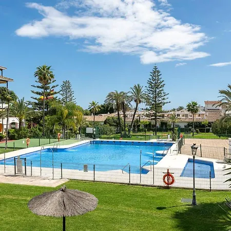 With Sea Views, Pool, Parking And Tennis Court * Marbellac