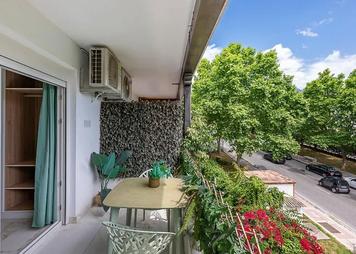 דירה With Sea Views, Pool, Parking And Tennis Court
