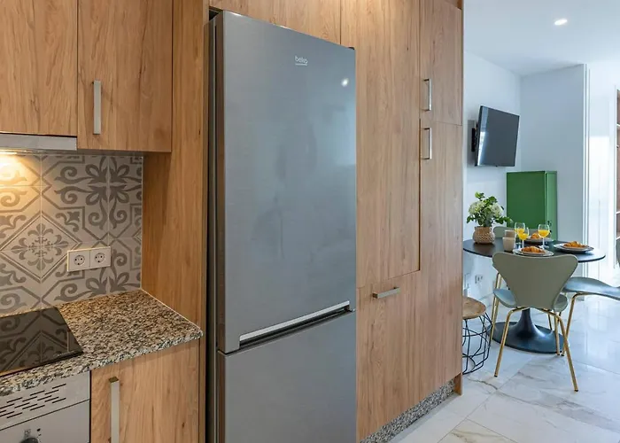 With Sea Views, Pool, Parking And Tennis Court Marbella