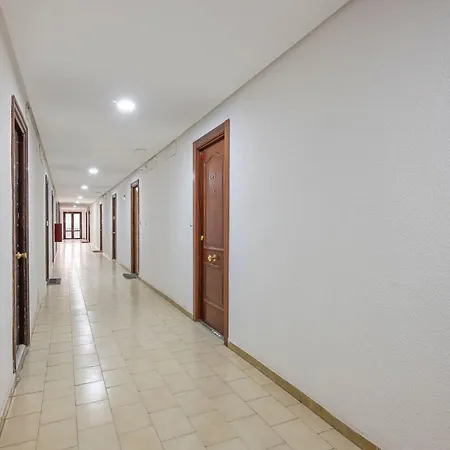 Apartment With Sea Views, Pool, Parking And Tennis Court Marbella