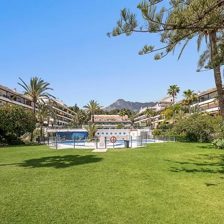 Apartment With Sea Views, Pool, Parking And Tennis Court *