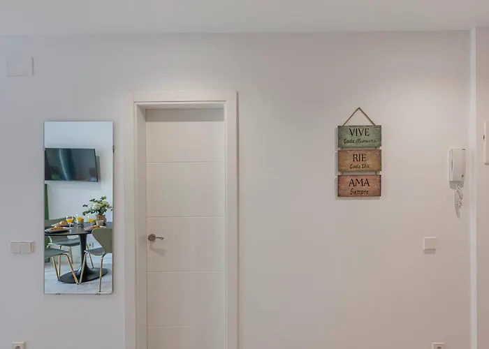 With Sea Views, Pool, Parking And Tennis Court 公寓 马尔韦利亚