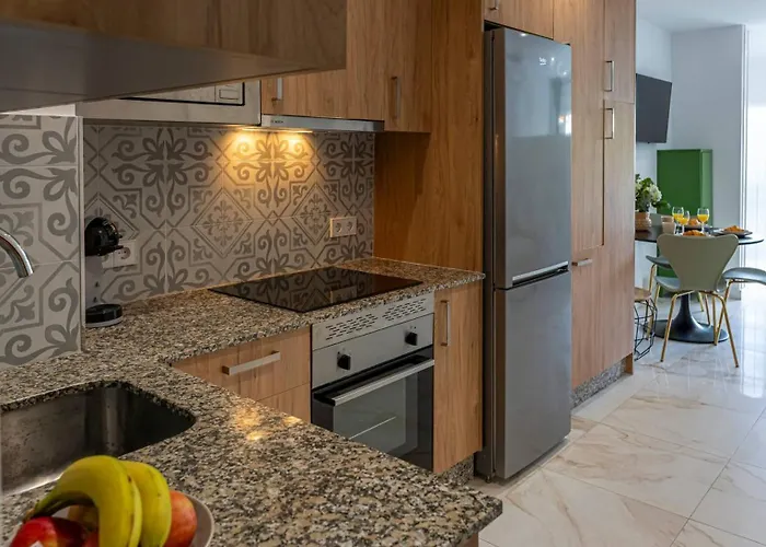 With Sea Views, Pool, Parking And Tennis Court *